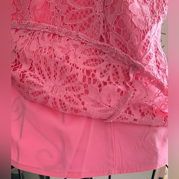 Bebe pink crochet top - Picture 3 of 4